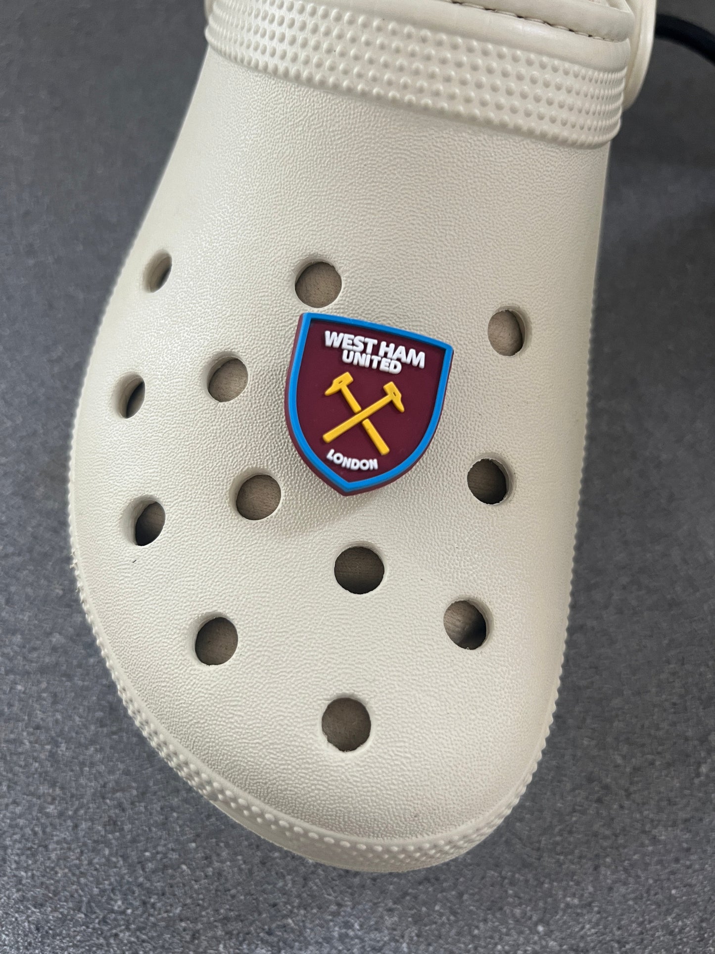 New Footie themed shoe charms 100 TEAMS! - prem champ international