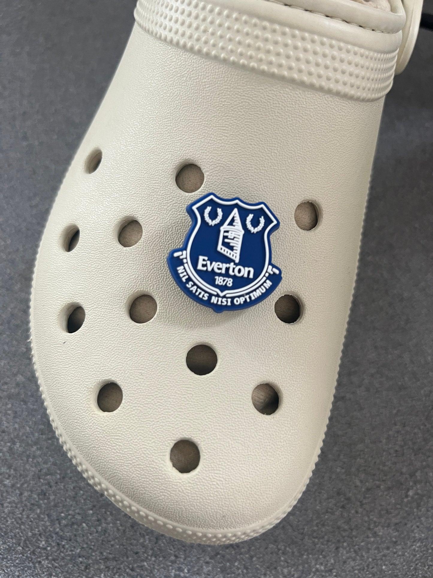 New Footie themed shoe charms 100 TEAMS! - prem champ international