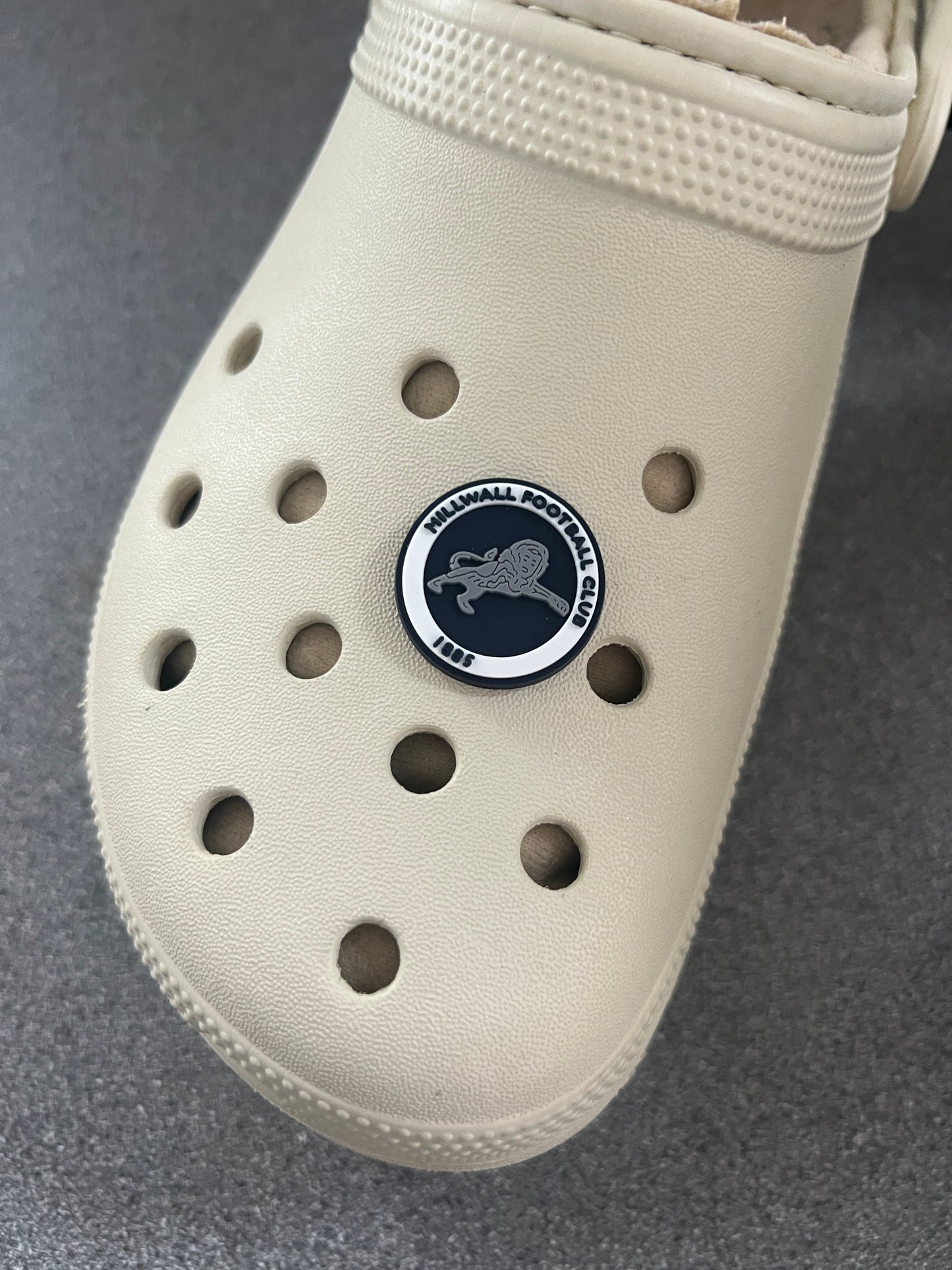 New Footie themed shoe charms 100 TEAMS! - prem champ international