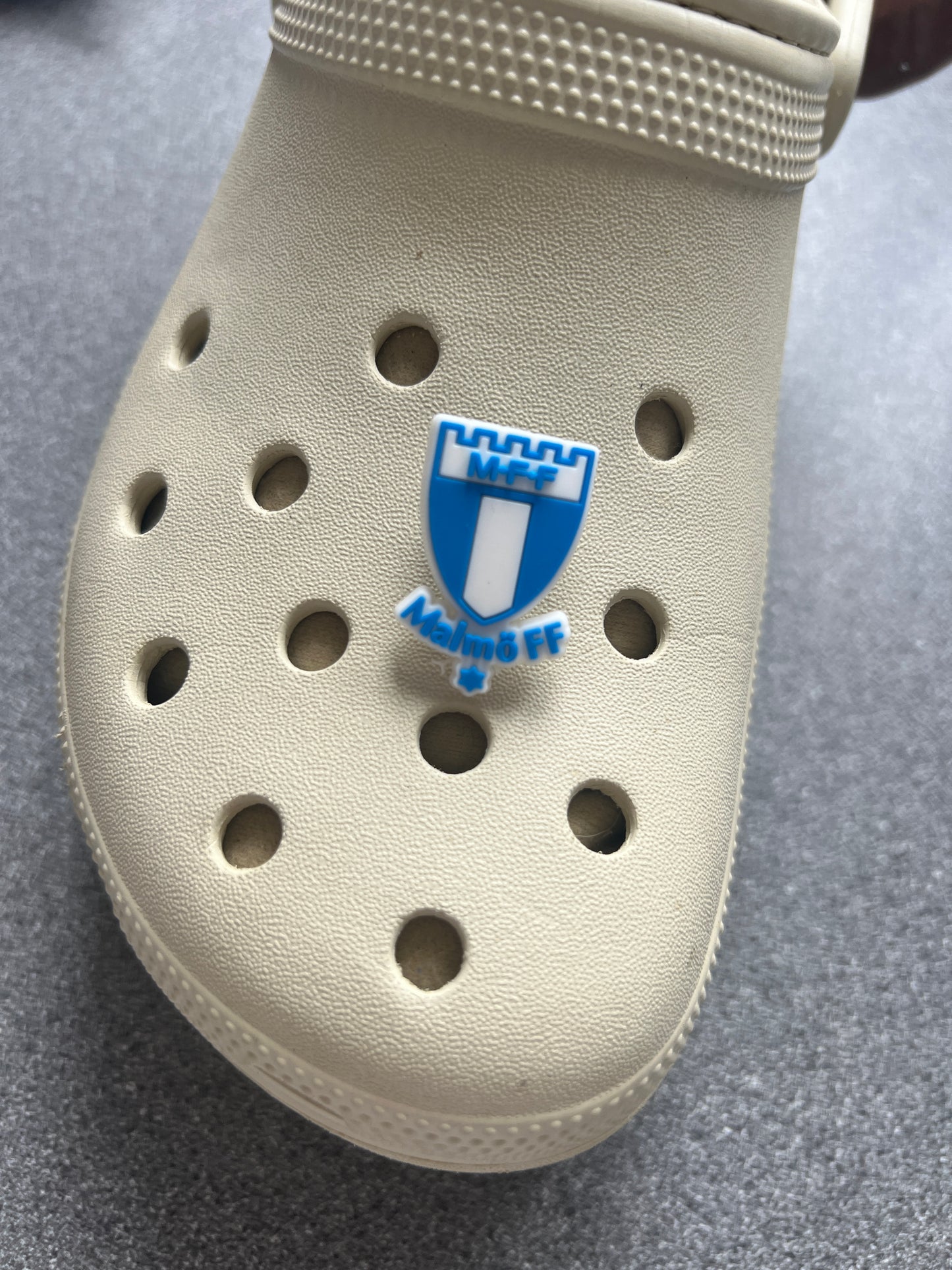 New Footie themed shoe charms 100 TEAMS! - prem champ international