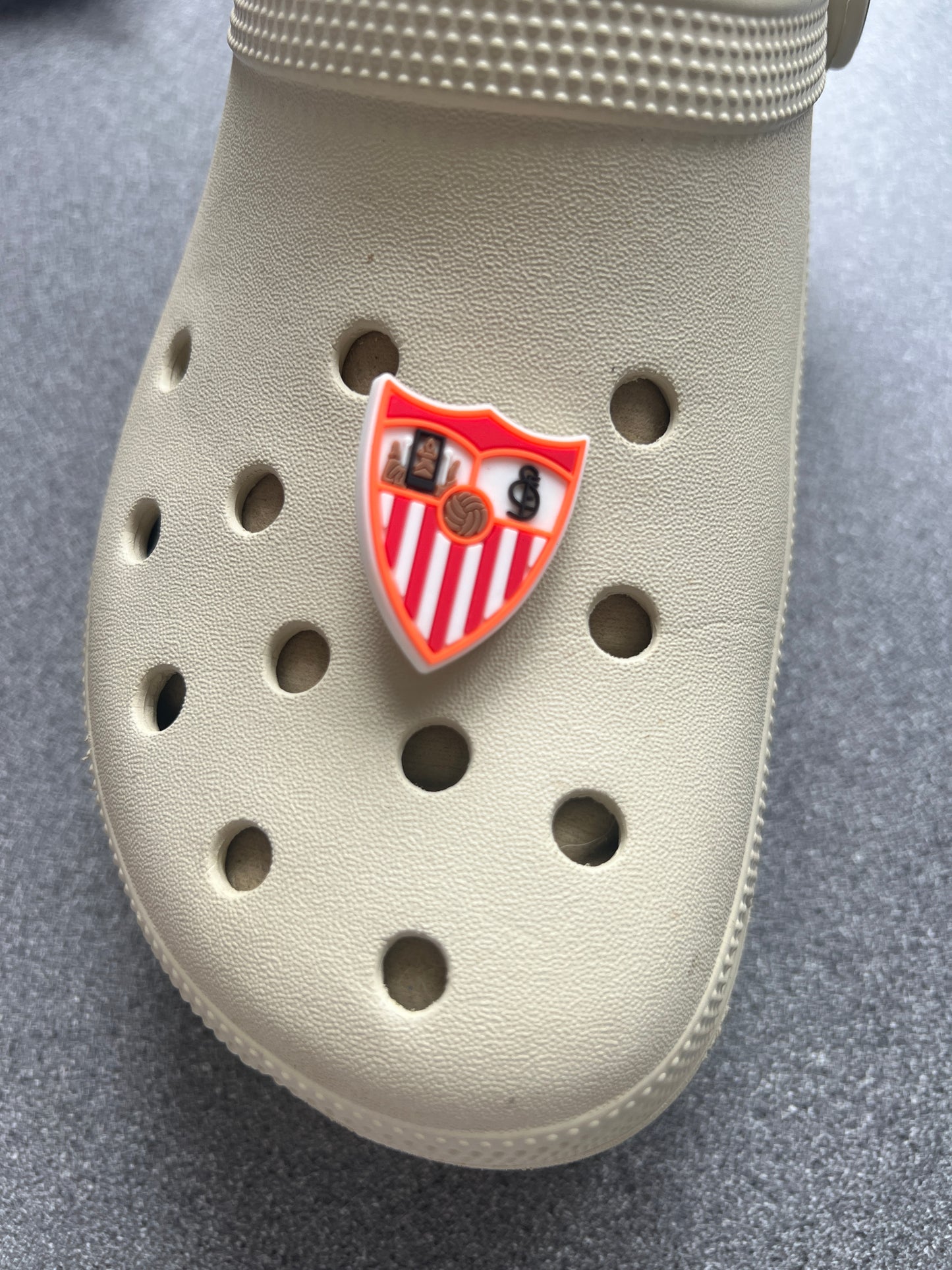New Footie themed shoe charms 100 TEAMS! - prem champ international