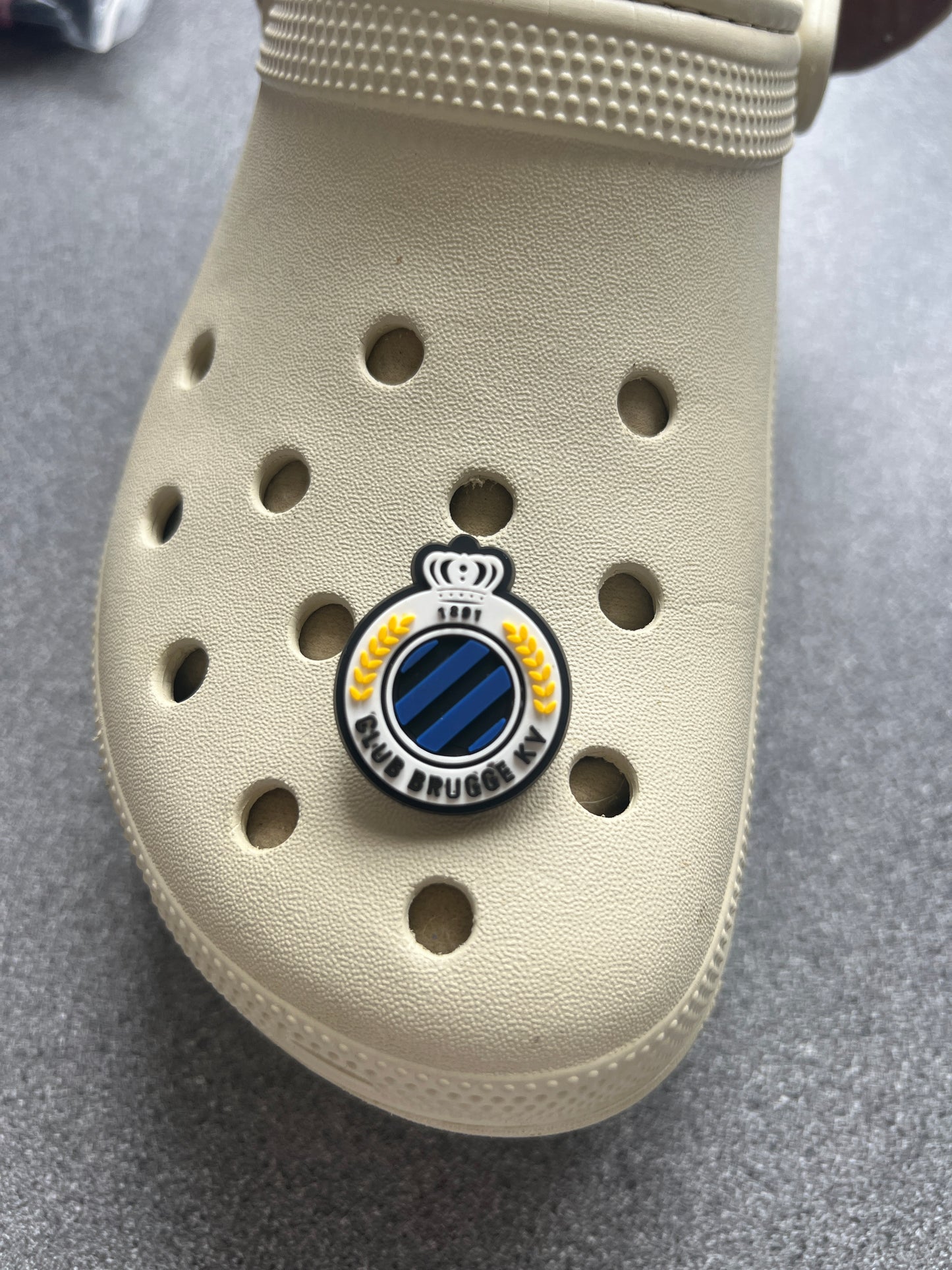 New Footie themed shoe charms 100 TEAMS! - prem champ international