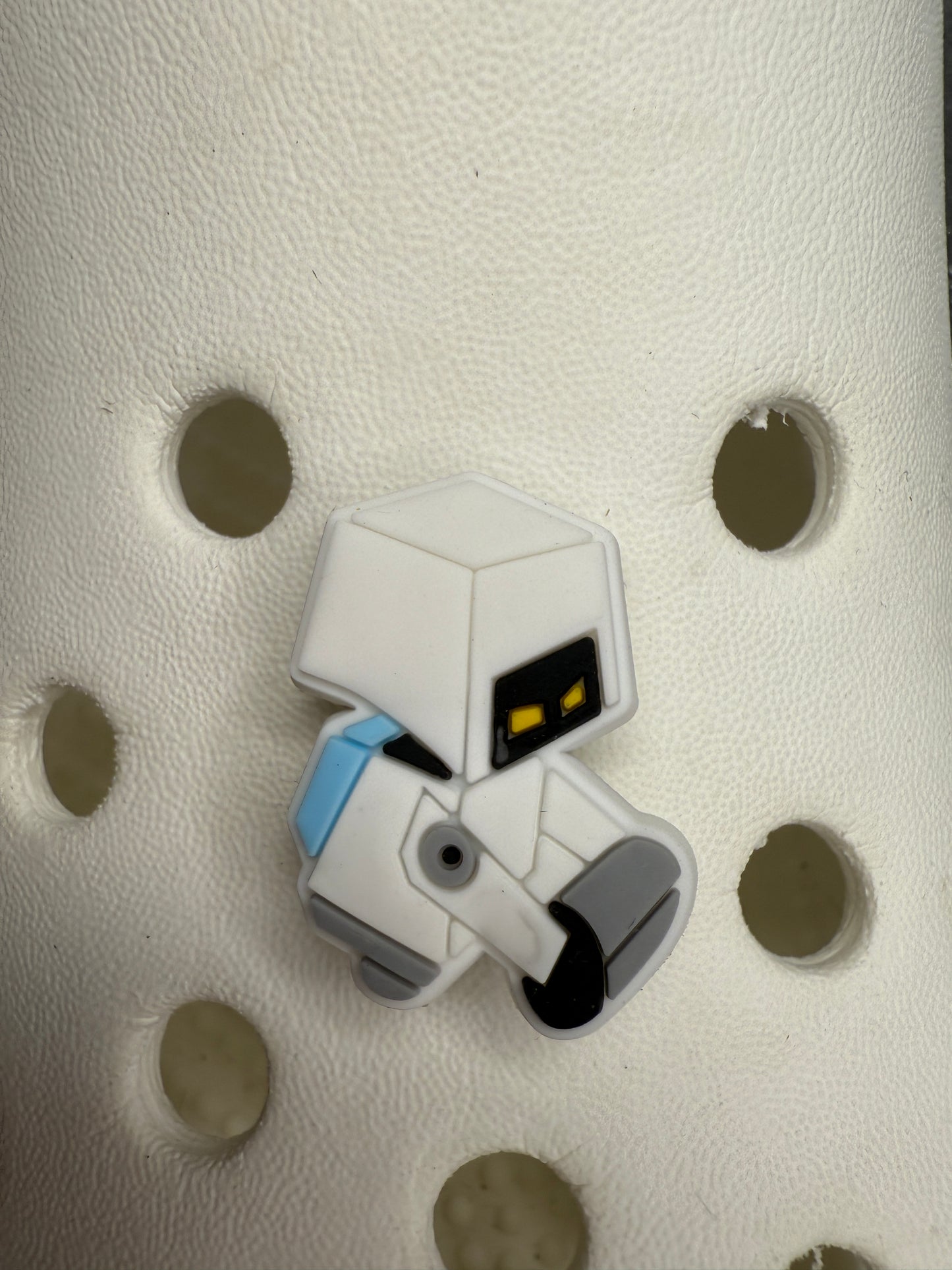 Wallè robot shoe charm collection