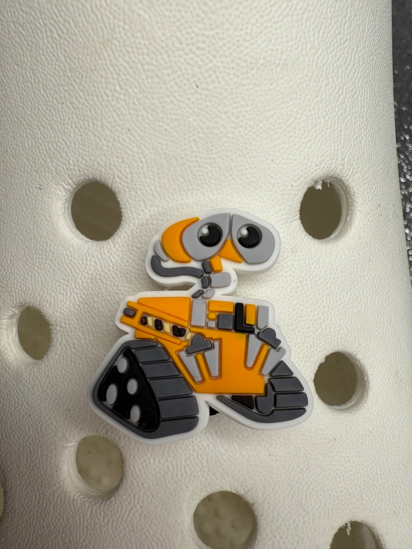 Wallè robot shoe charm collection