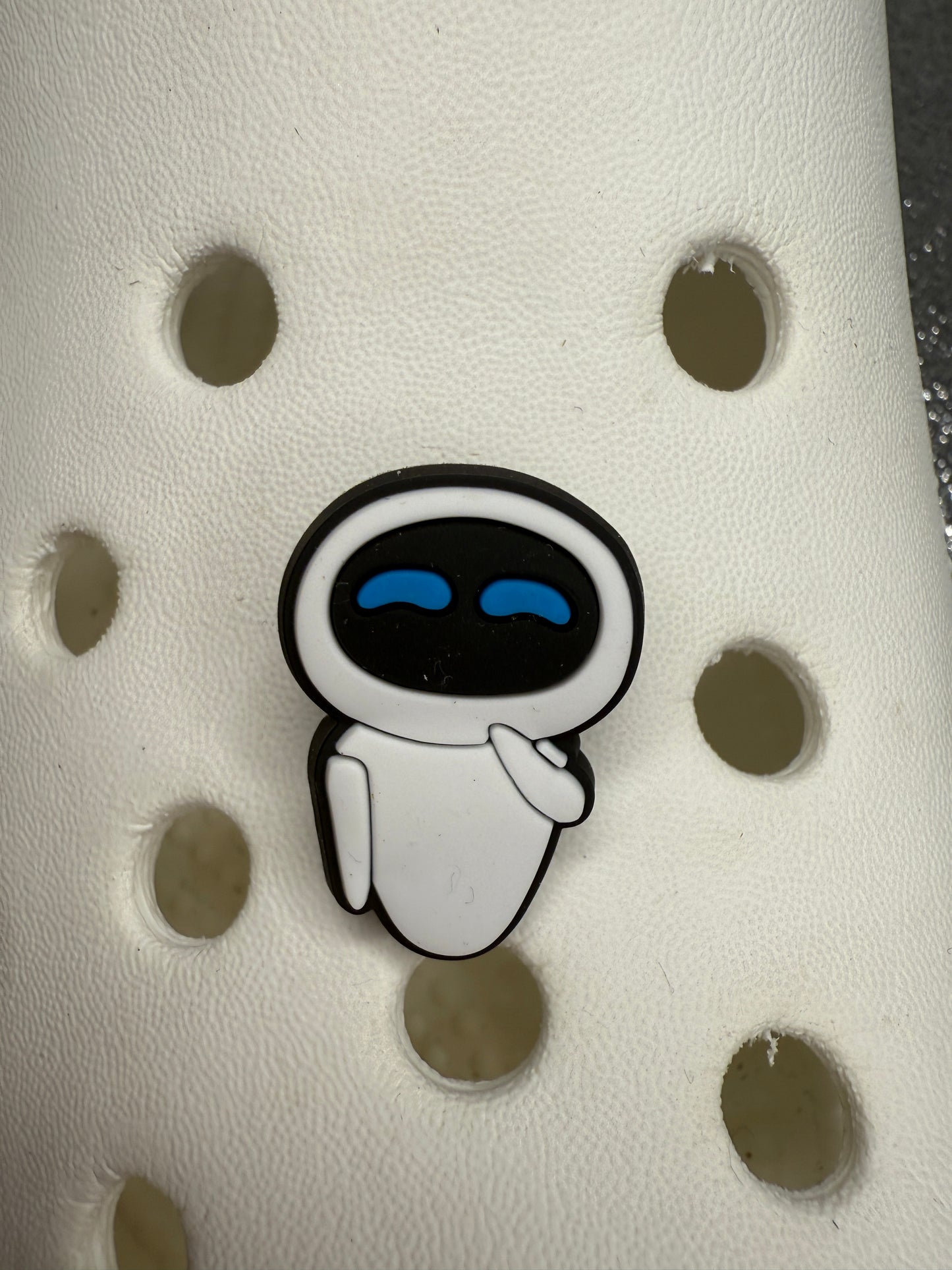 Wallè robot shoe charm collection