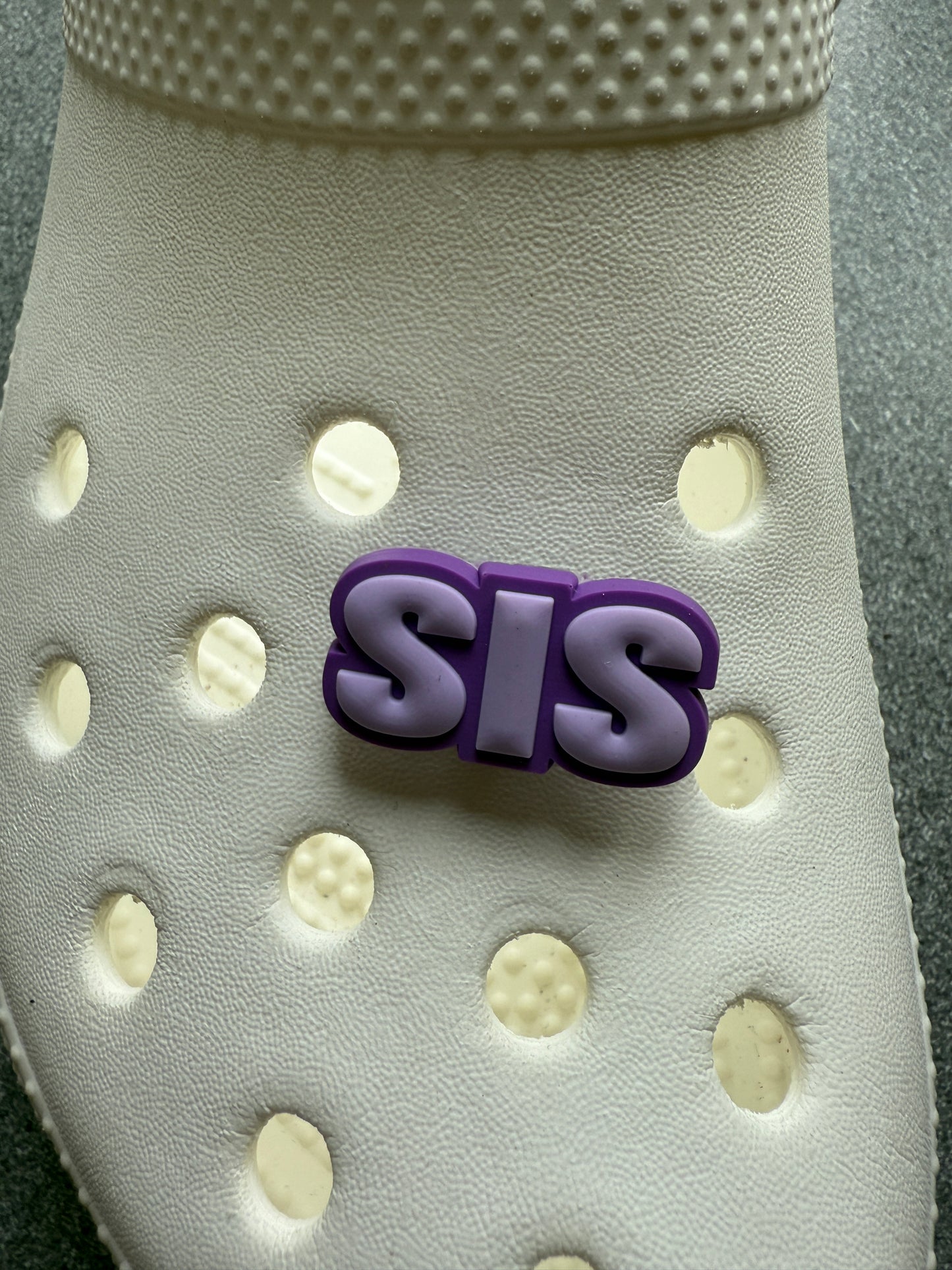 sis / sister shoe charm