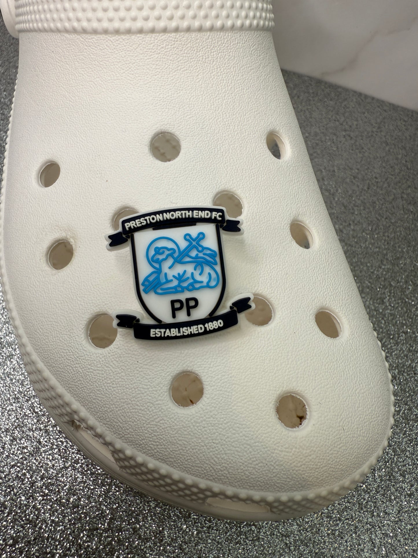 New Footie themed shoe charms 100 TEAMS! - prem champ international