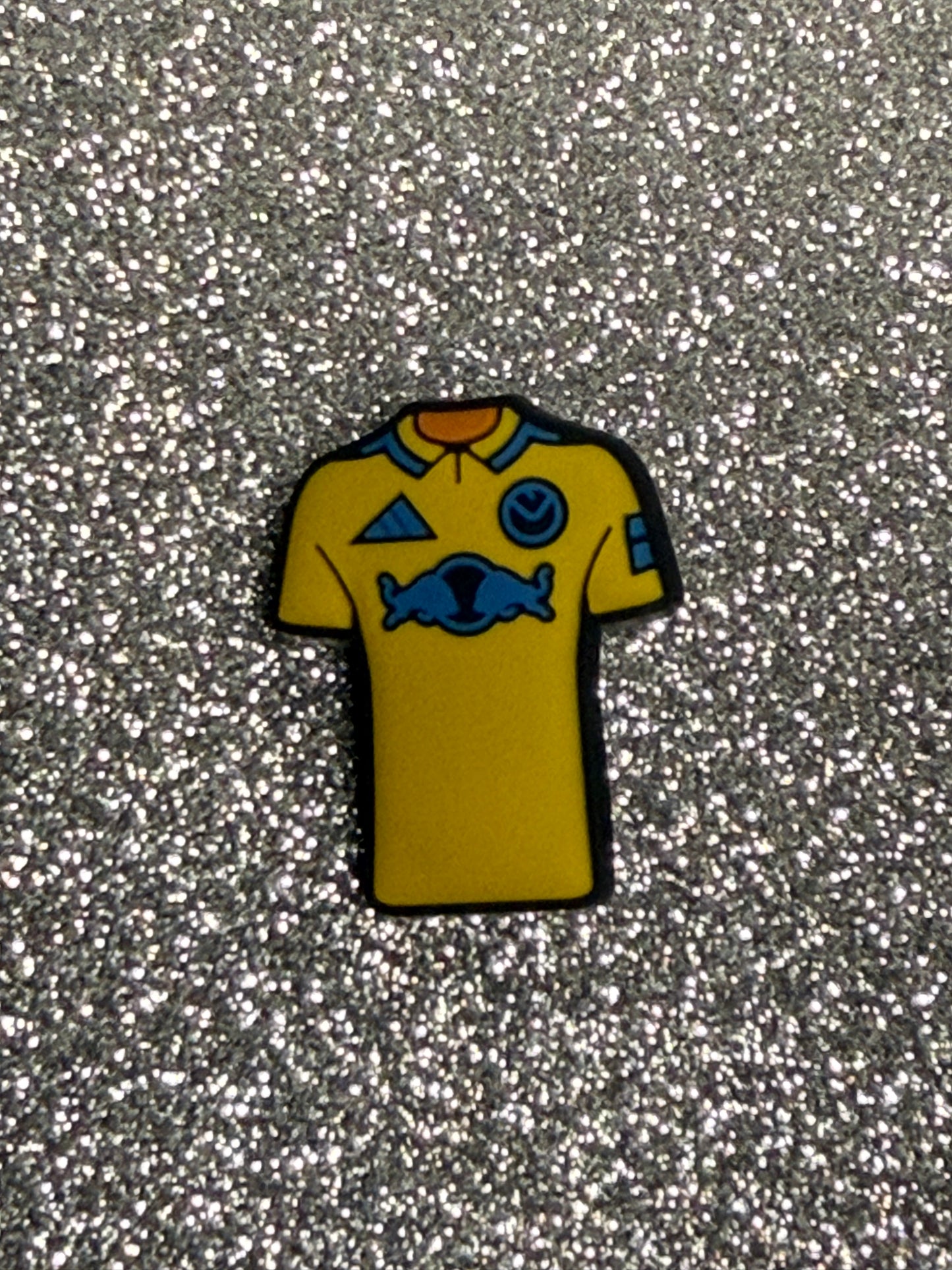 Football tops new/retro shoe charm collection