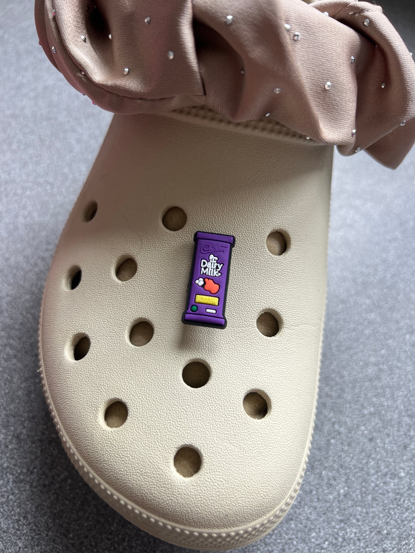 Dairy Milķ chocolate shoe charm