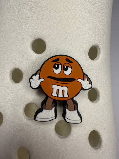 Individual Coloured chocolate M shoe charms