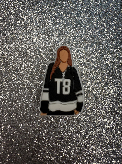 T8 Tate McRae shoe charms - miss possessive tour
