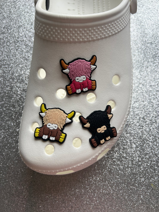 Highland cow shoe charms