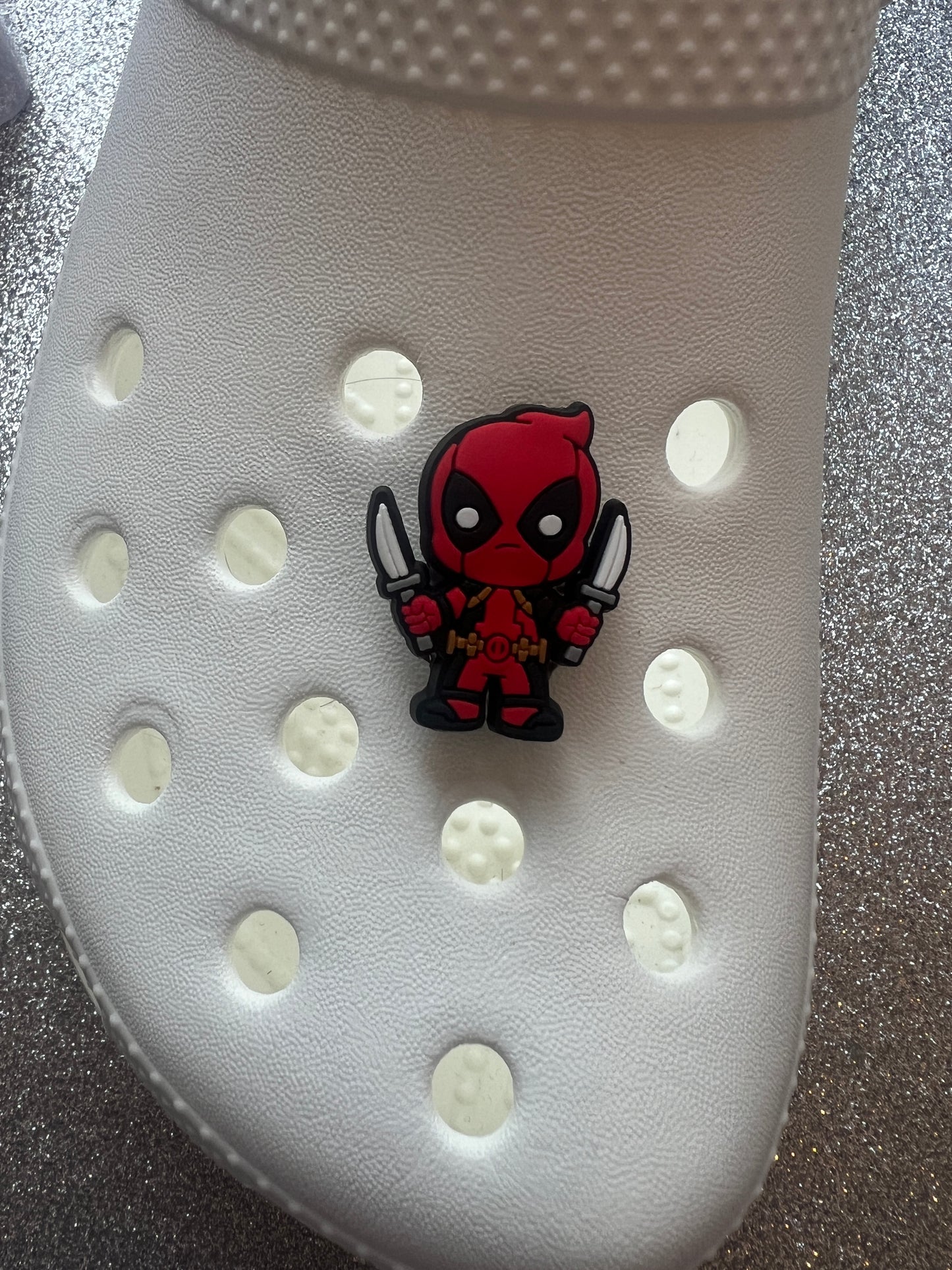 Deadpooł x Wolv shoe charm collection