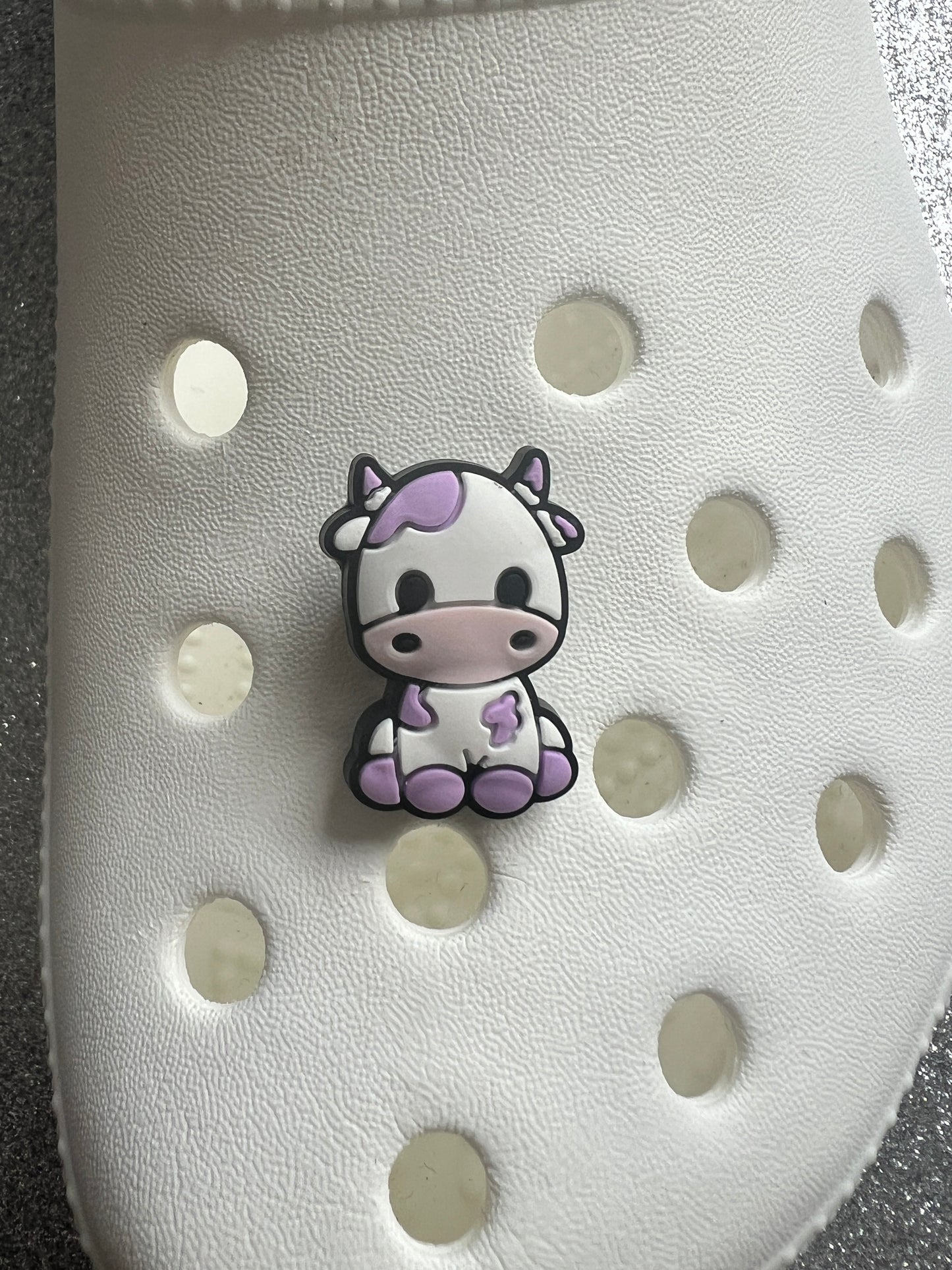 X1 Individual coloured cow shoe charms