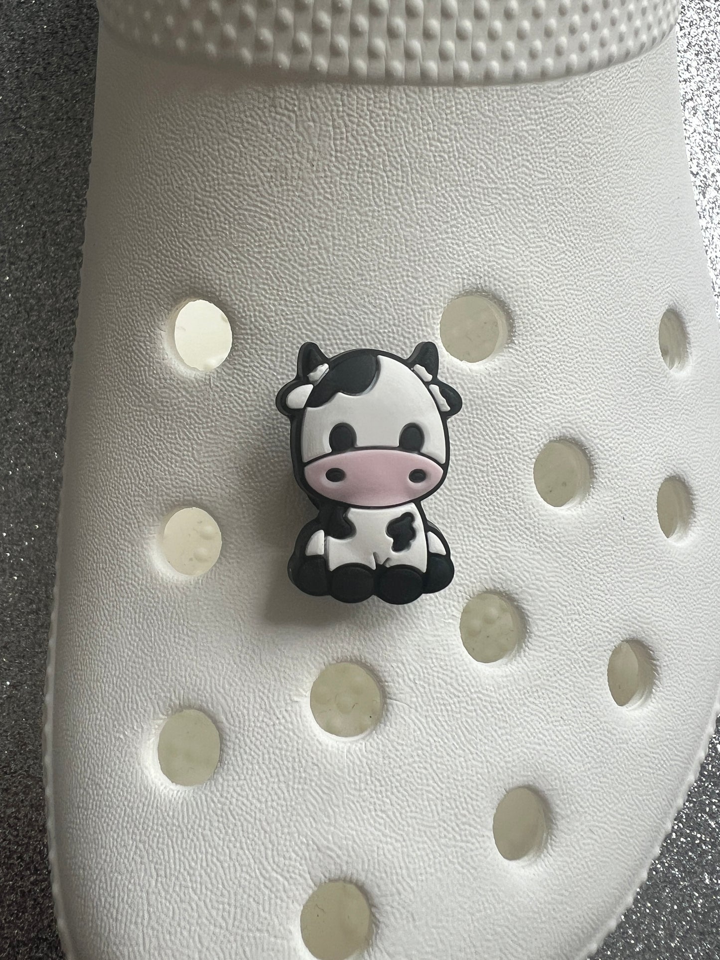 X1 Individual coloured cow shoe charms