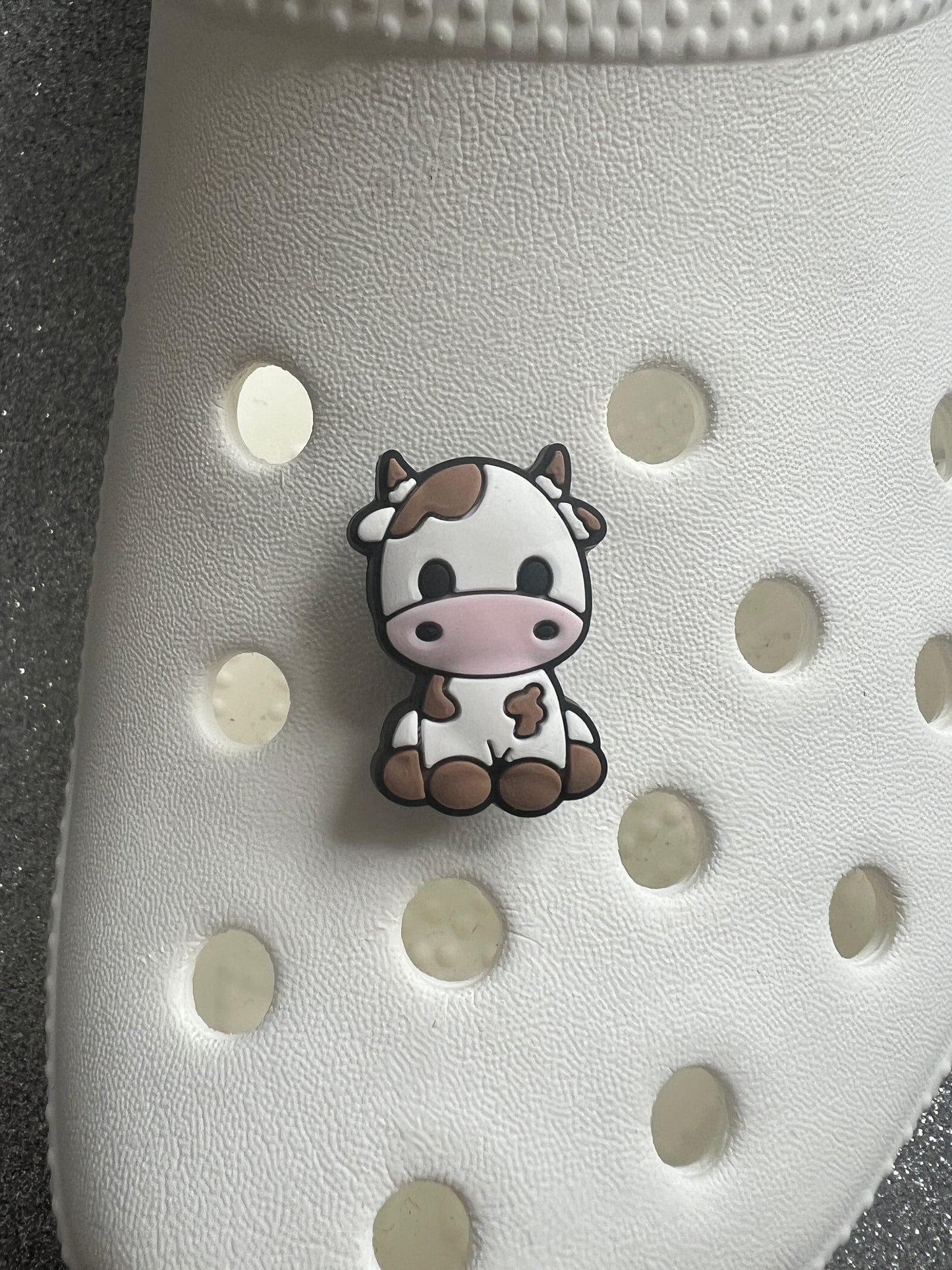 X1 Individual coloured cow shoe charms